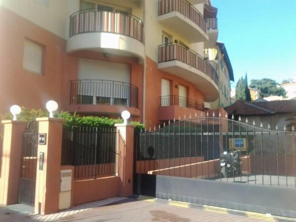 شقة Monolocale Mentone Costa Azzurra المظهر الخارجي الصورة